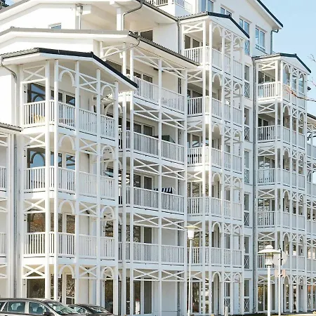 Apartment 6 Person In *