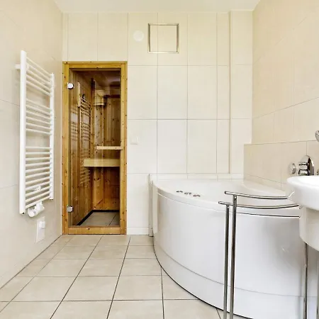 6 Person In Apartamento *