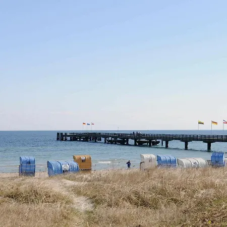 6 Person In Großenbrode